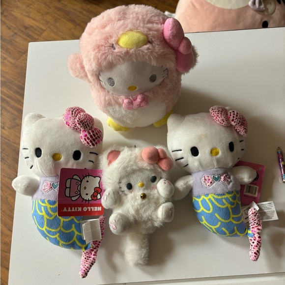 Hello kitty bundle - Picture 2 of 2